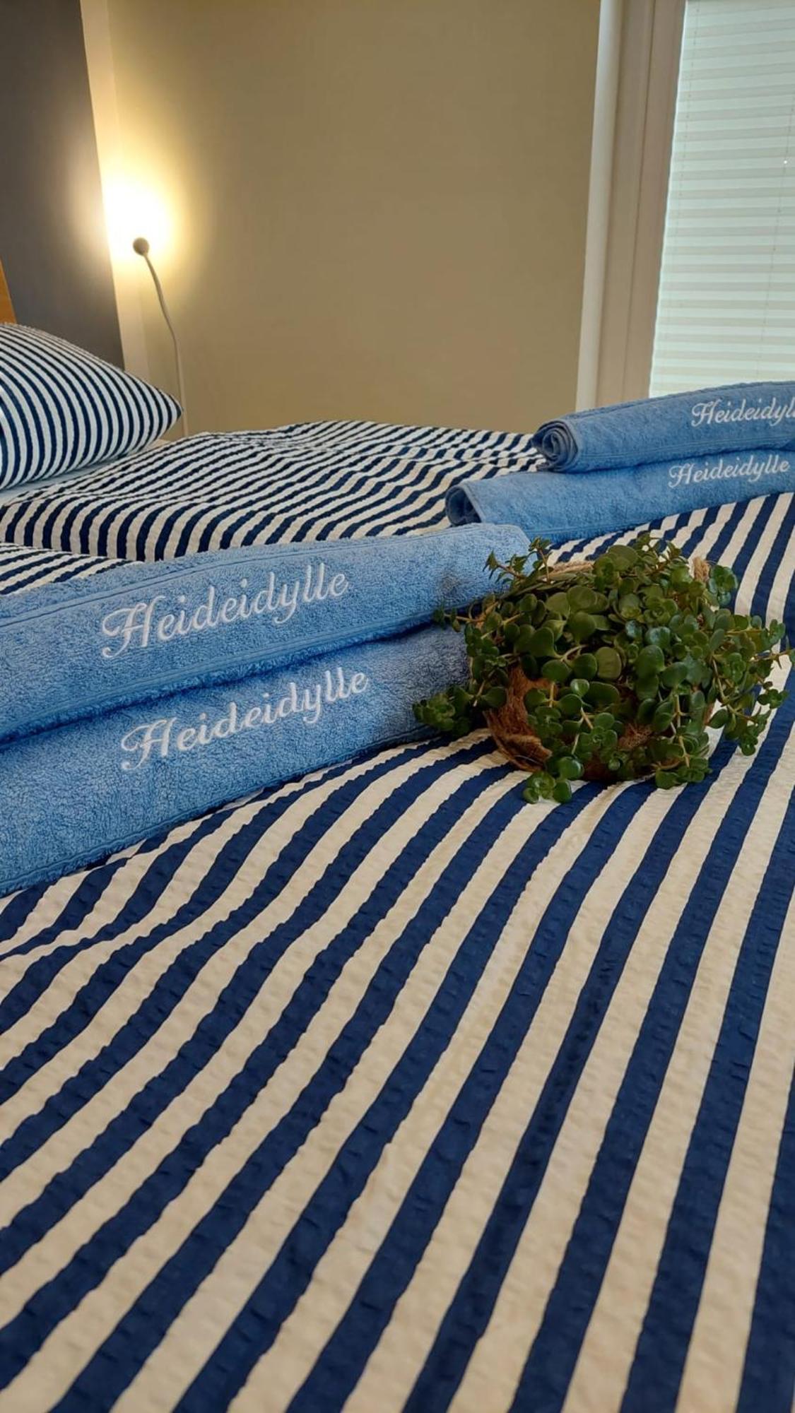 Ferienwohnungen Heideidylle อาเมอลิงเฮาเซน ภายนอก รูปภาพ